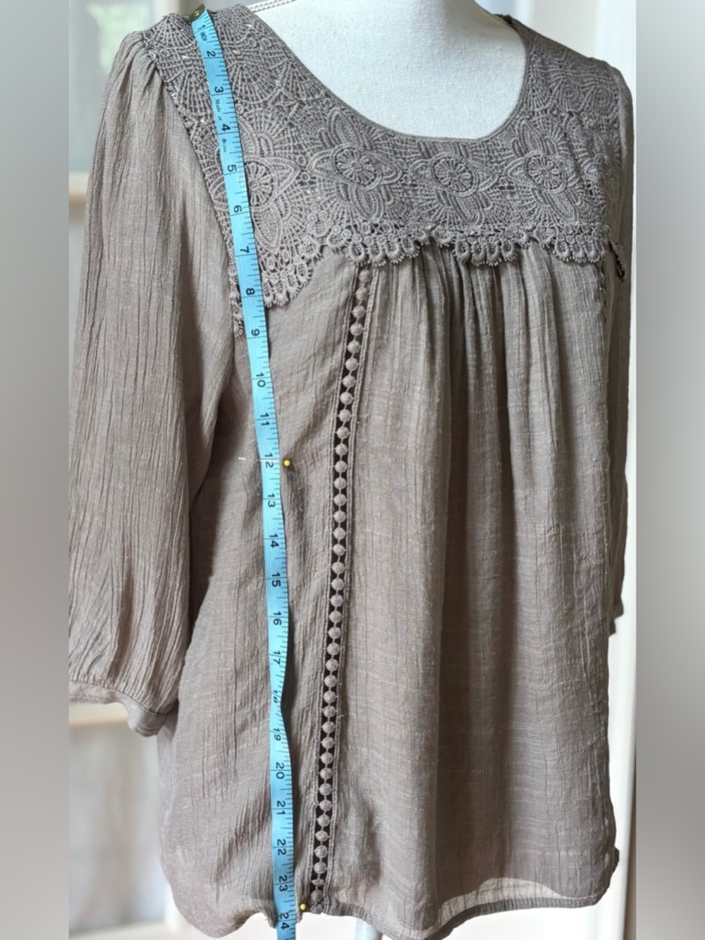 Boho Crochet Lace Yoke Blouse Taupe Flowy Peasant Top Medium - Picture 8 of 8